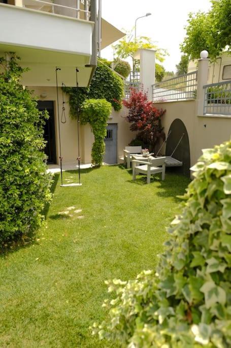 Apartment With Garden In Thessaloniki. Exterior foto